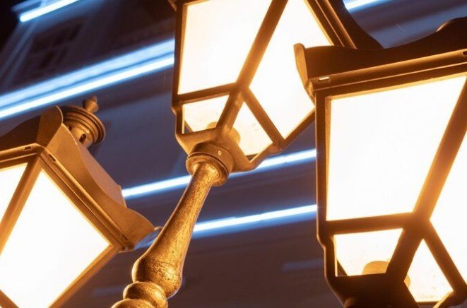 What are the benefits of an LED Pole Light Manufacturer in Ghaziabad at Xenus Global India?