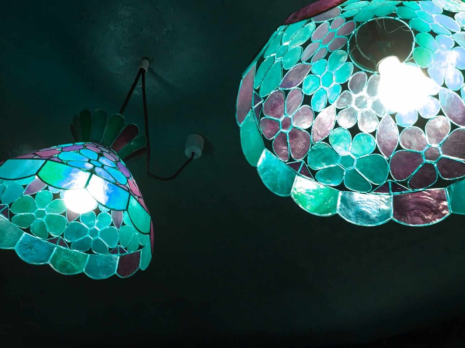 How Can the Best Decorative Light Manufacturers in Ghaziabad Enhance Office and Commercial Spaces?